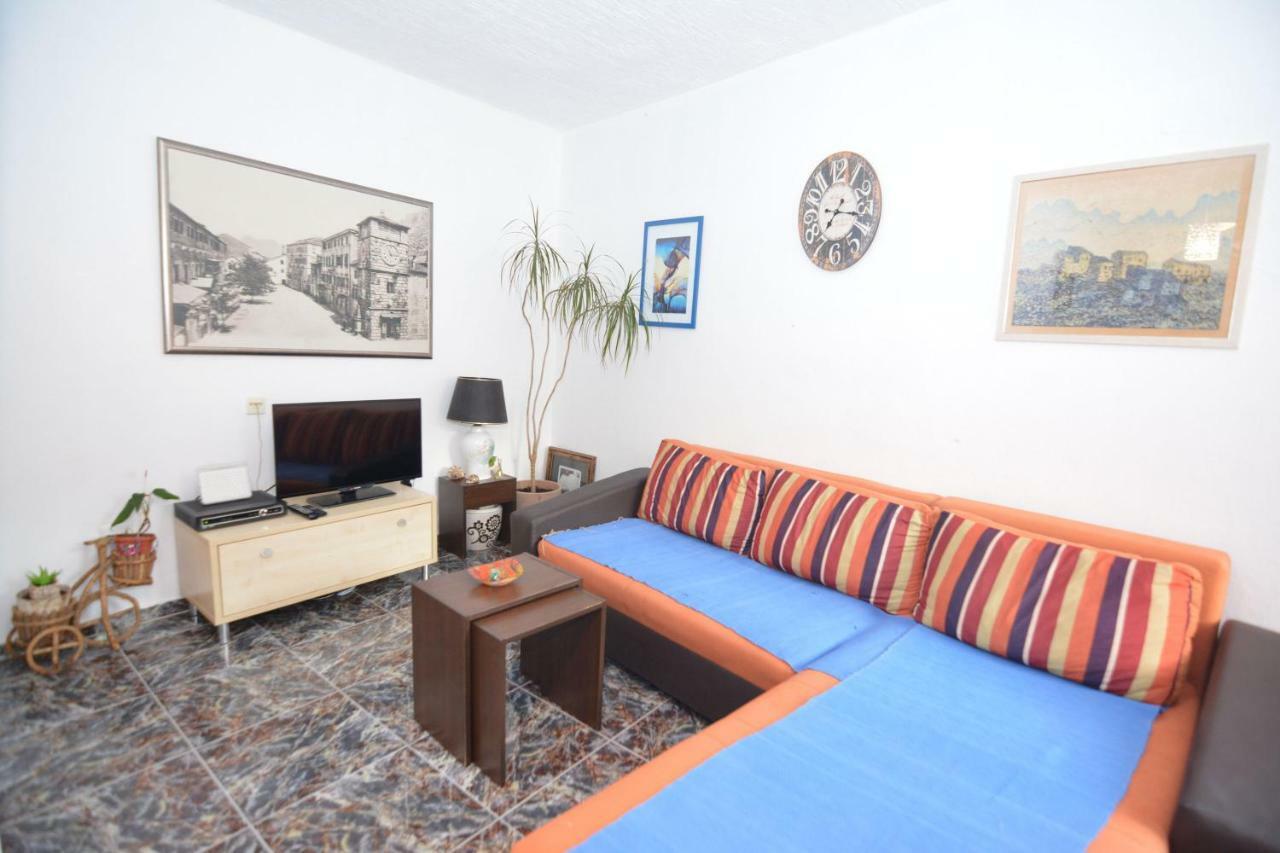 Apartment Pela Kotor Luaran gambar