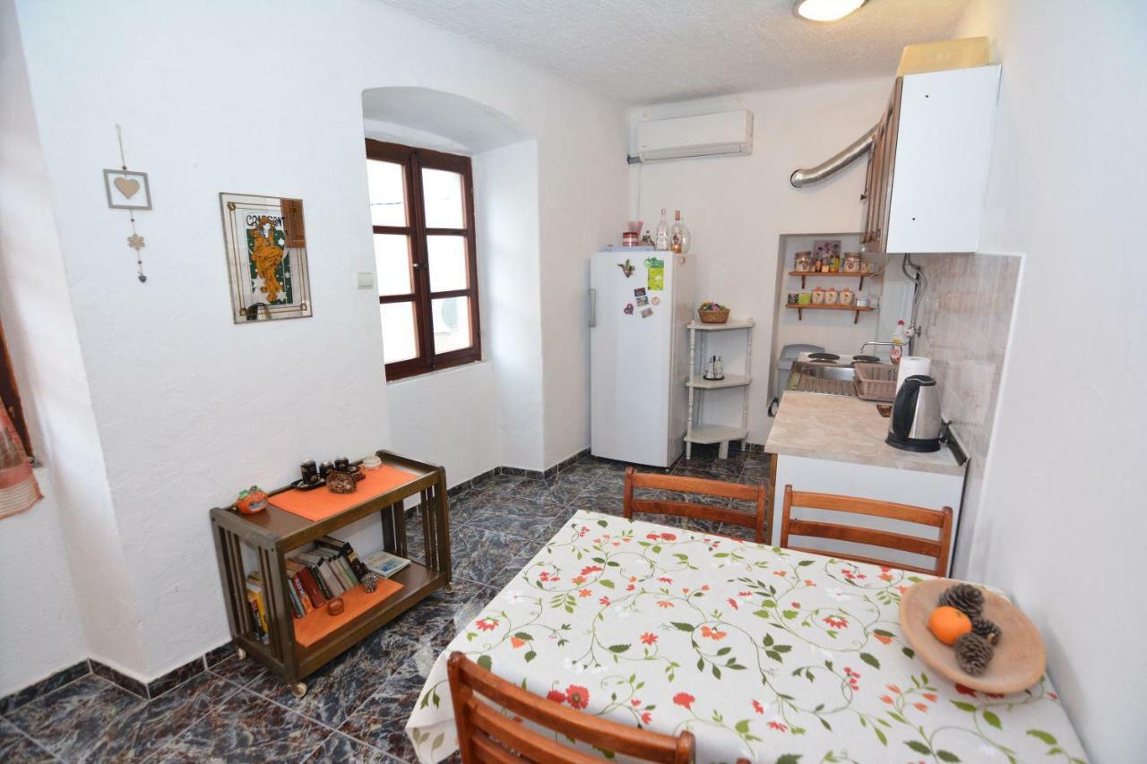 Apartment Pela Kotor Luaran gambar