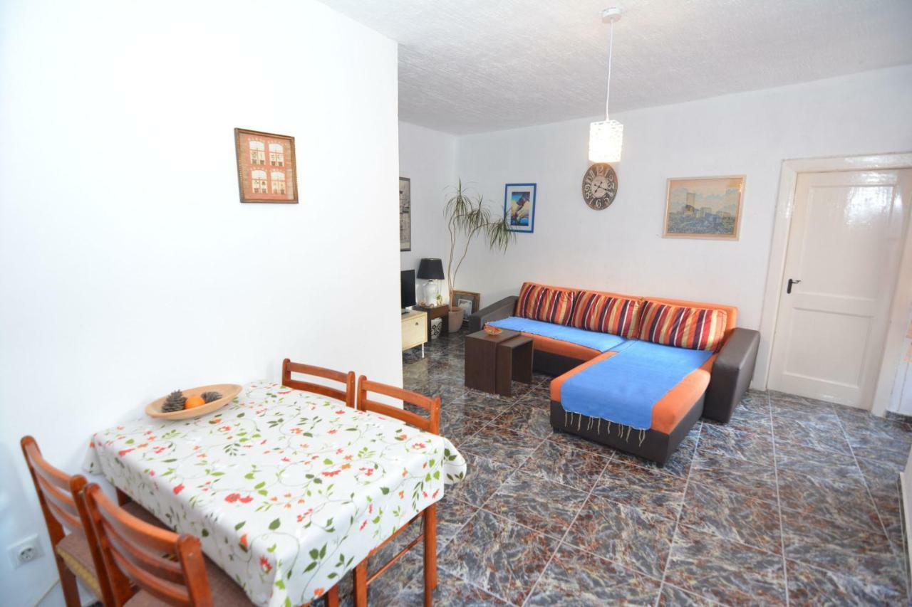Apartment Pela Kotor Luaran gambar
